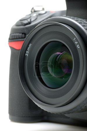 Gros plan de l'appareil photo reflex numérique 