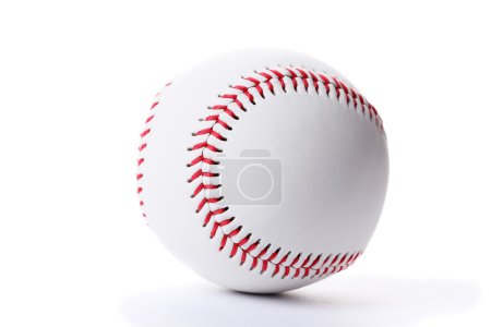 Balle de baseball isolée sur blanc 