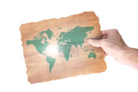 Main tenant une carte du monde isolée 