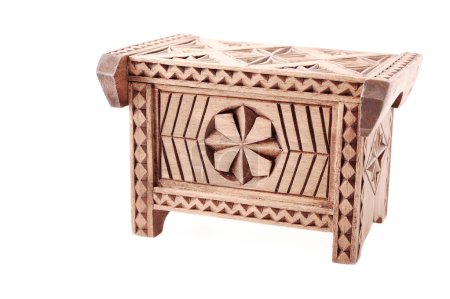 Coffret en bois sculpté 