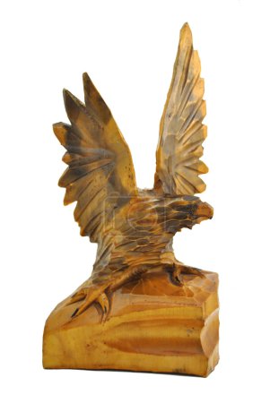 Statue d'aigle en bois 